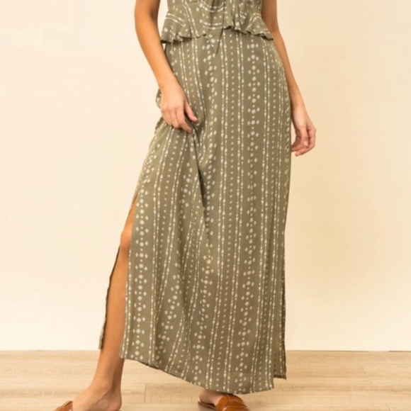 OLIVE + CREAM TIE FRONT RUFFLED MAXI DRESS S/M/L - Picture 12 of 12